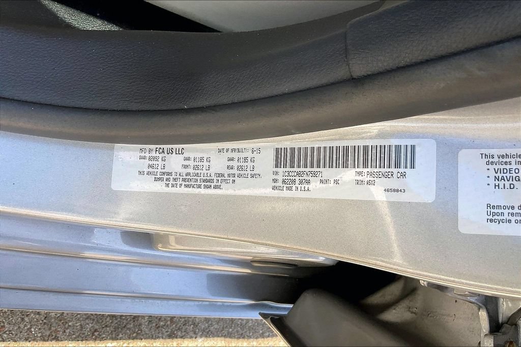 Used 2015 Chrysler 200 Limited FWD image 15
