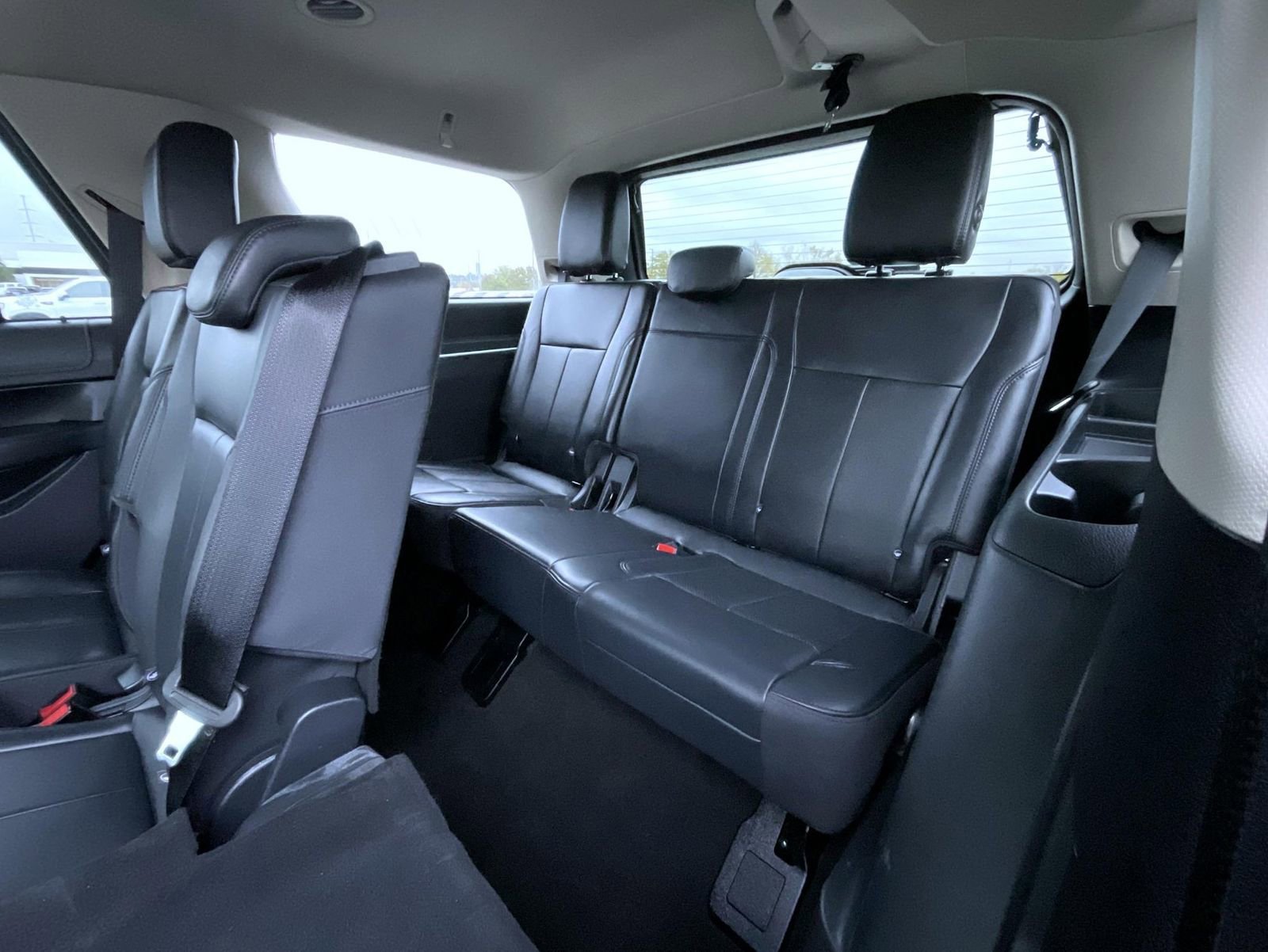 Used 2024 Ford Expedition XLT image 20