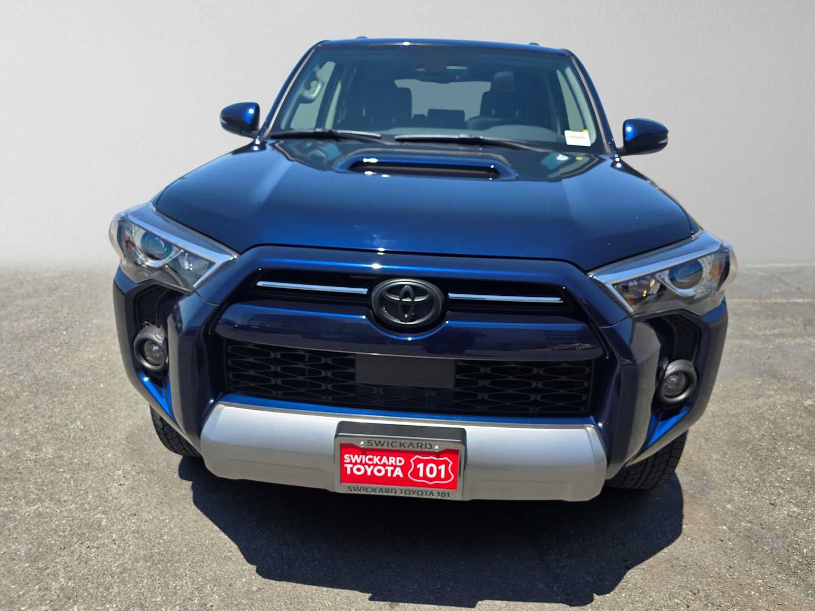 Used 2024 Toyota 4Runner TRD Off-Road Premium w/ Moonroof Package AWD/4WD image 8