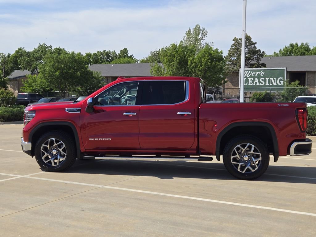 Used 2026 GMC Sierra 1500 SLT w/ SLT Premium Plus Package AWD/4WD image 4