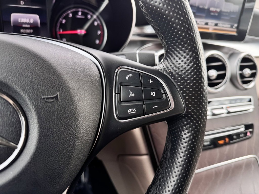 Used 2018 Mercedes-Benz GLC 300 4MATIC image 24