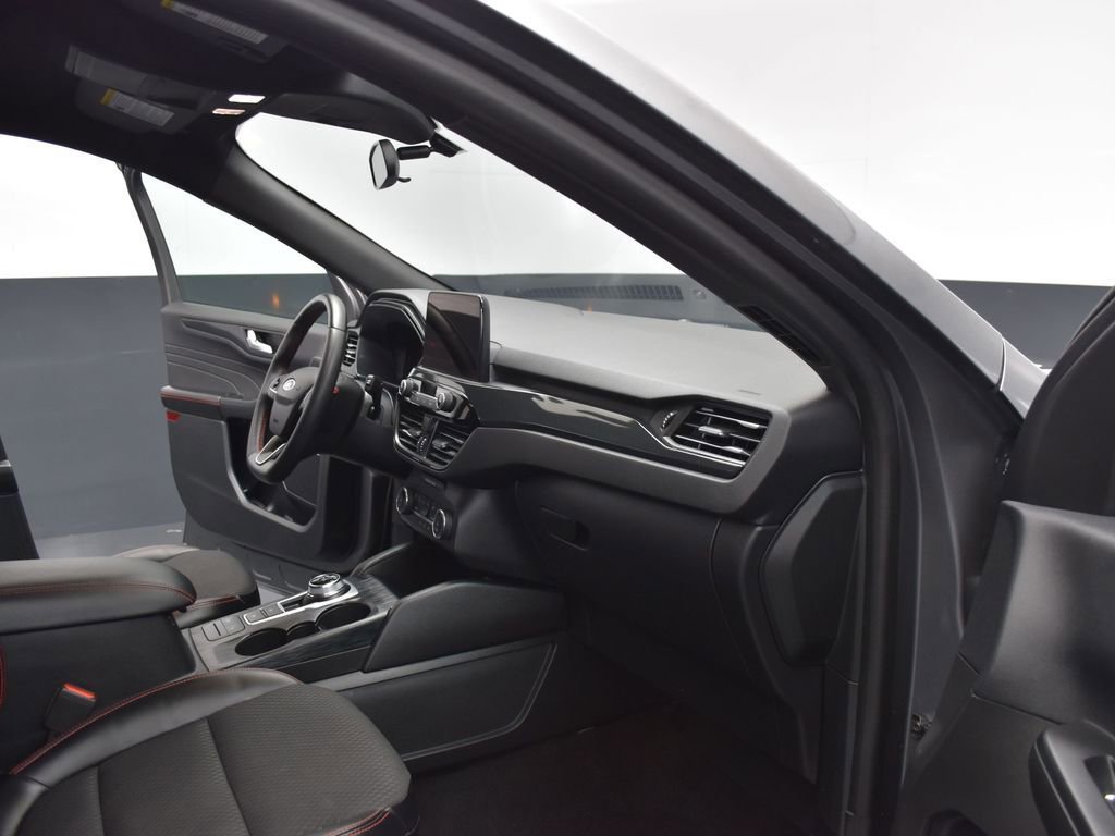Used 2023 Ford Escape ST-Line image 26