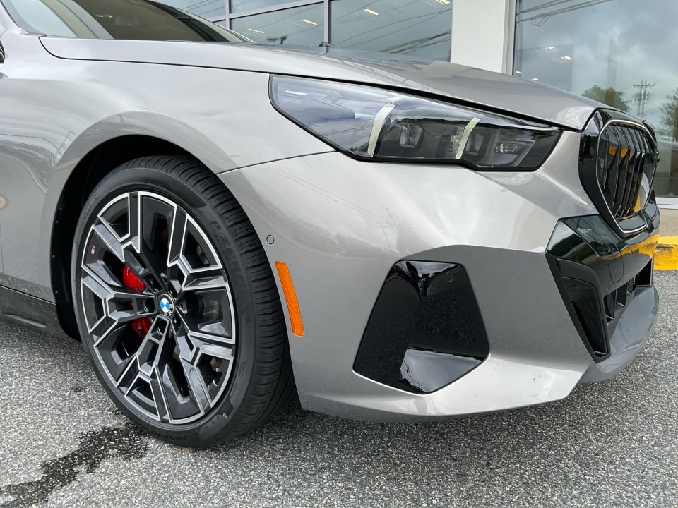 New 2027 BMW i5 xDrive40 w/ M Sport Package AWD/4WD image 24