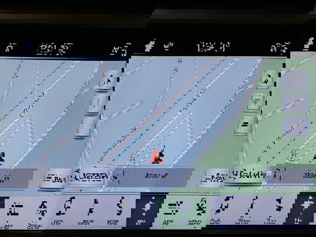 Used 2017 Ford Fusion SE w/ Fusion SE Technology Package FWD image 21