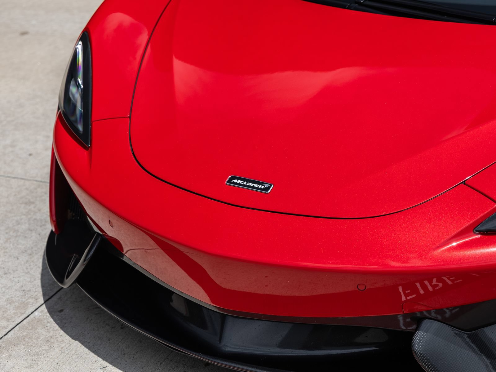 Used 2016 McLaren 570S Coupe RWD image 24
