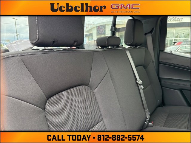 New 2025 GMC Canyon Elevation w/ Convenience Package image 5