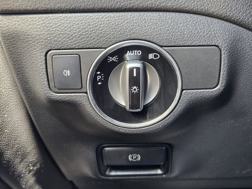 Used 2019 Mercedes-Benz GLA 250 image 27