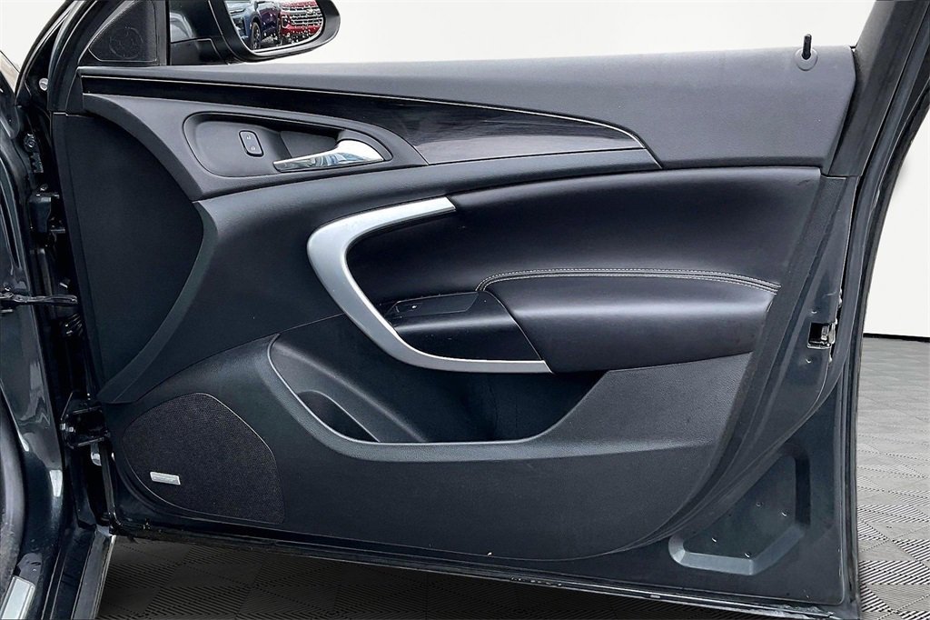 Used 2017 Buick Regal Premium image 30