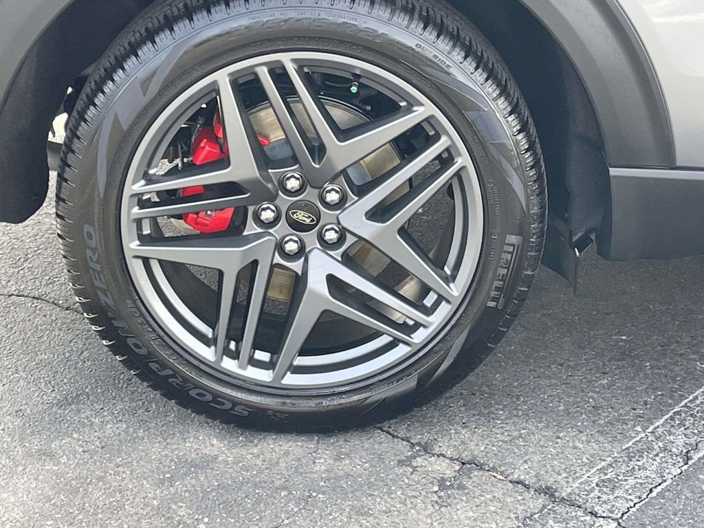 Used 2025 Ford Explorer ST w/ Sun And Sound Package image 13