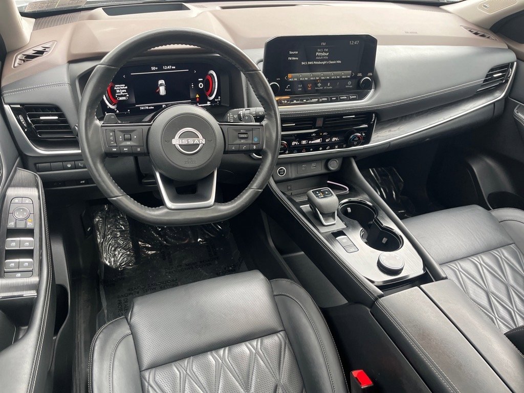 Used 2023 Nissan Rogue Platinum w/ Platinum Premium Package image 7