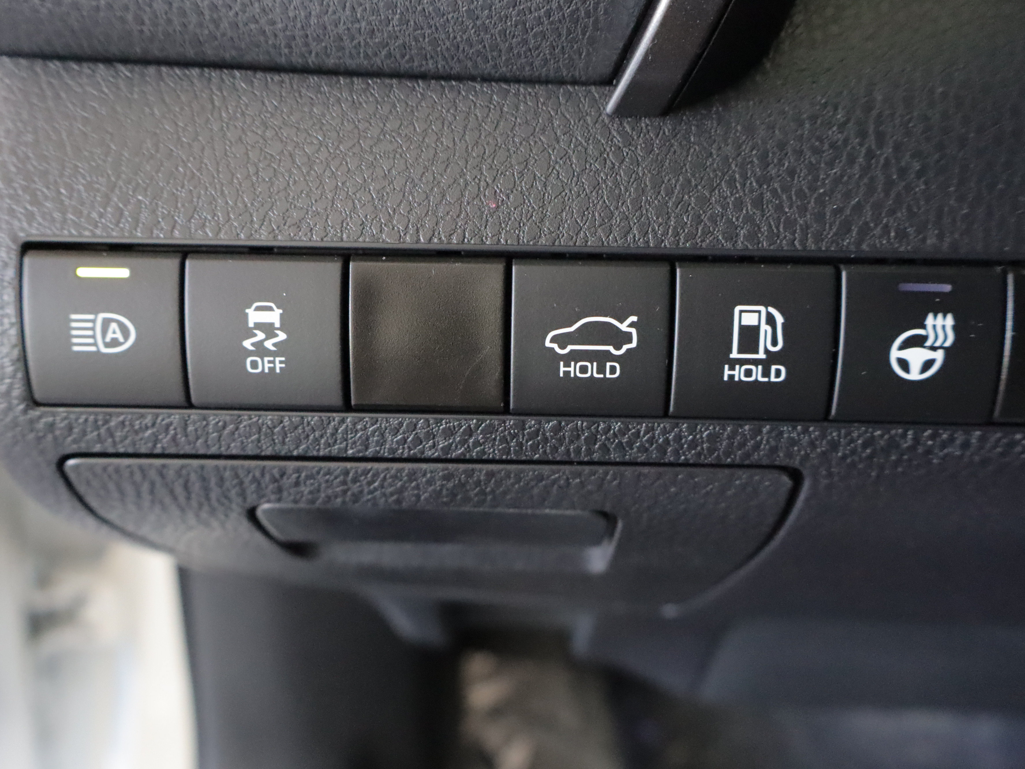 Used 2024 Toyota Camry XLE w/ Cold Weather Package AWD/4WD image 19