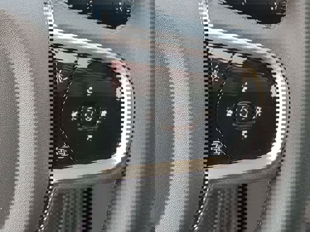 New 2026 Volvo XC90 B6 Plus w/ Protection Package Premier image 23