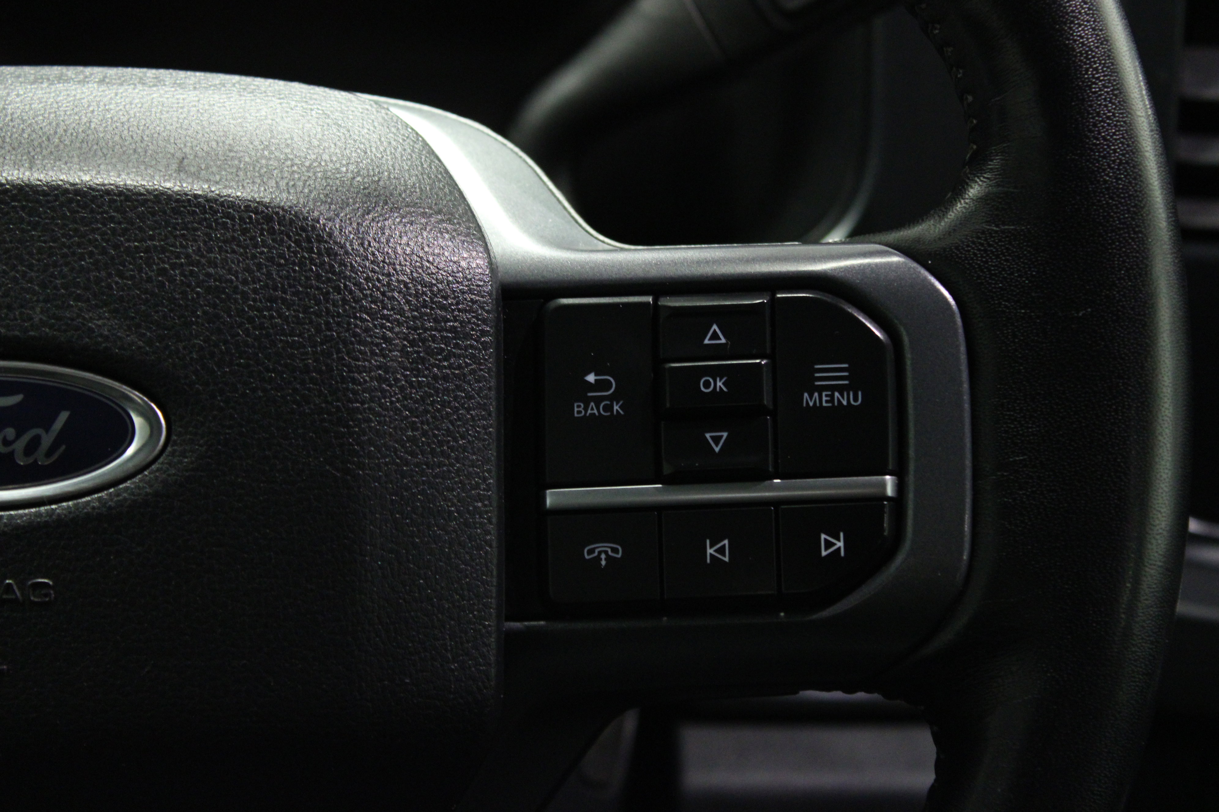 Used 2024 Ford F250 Lariat w/ FX4 Off-Road Package image 21