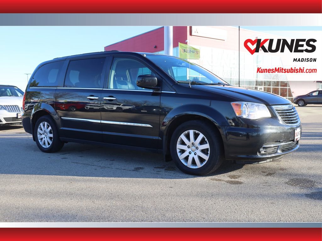Used 2015 Chrysler Town & Country Touring w/ Driver Convenience Group