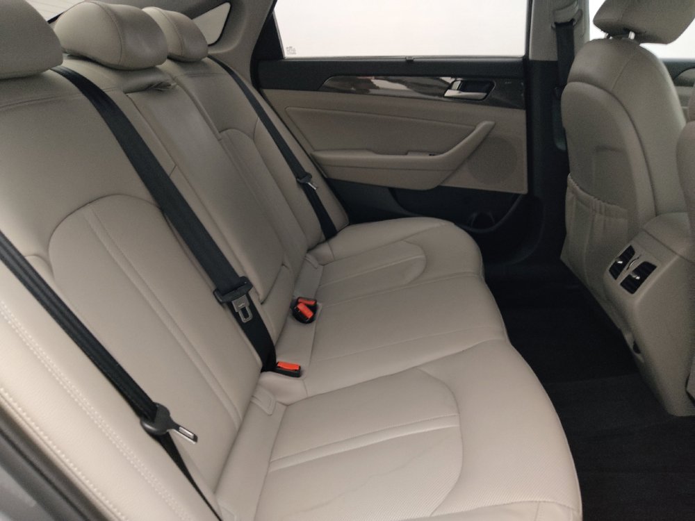 Used 2018 Hyundai Sonata Limited w/ Ultimate Package 02 FWD image 19