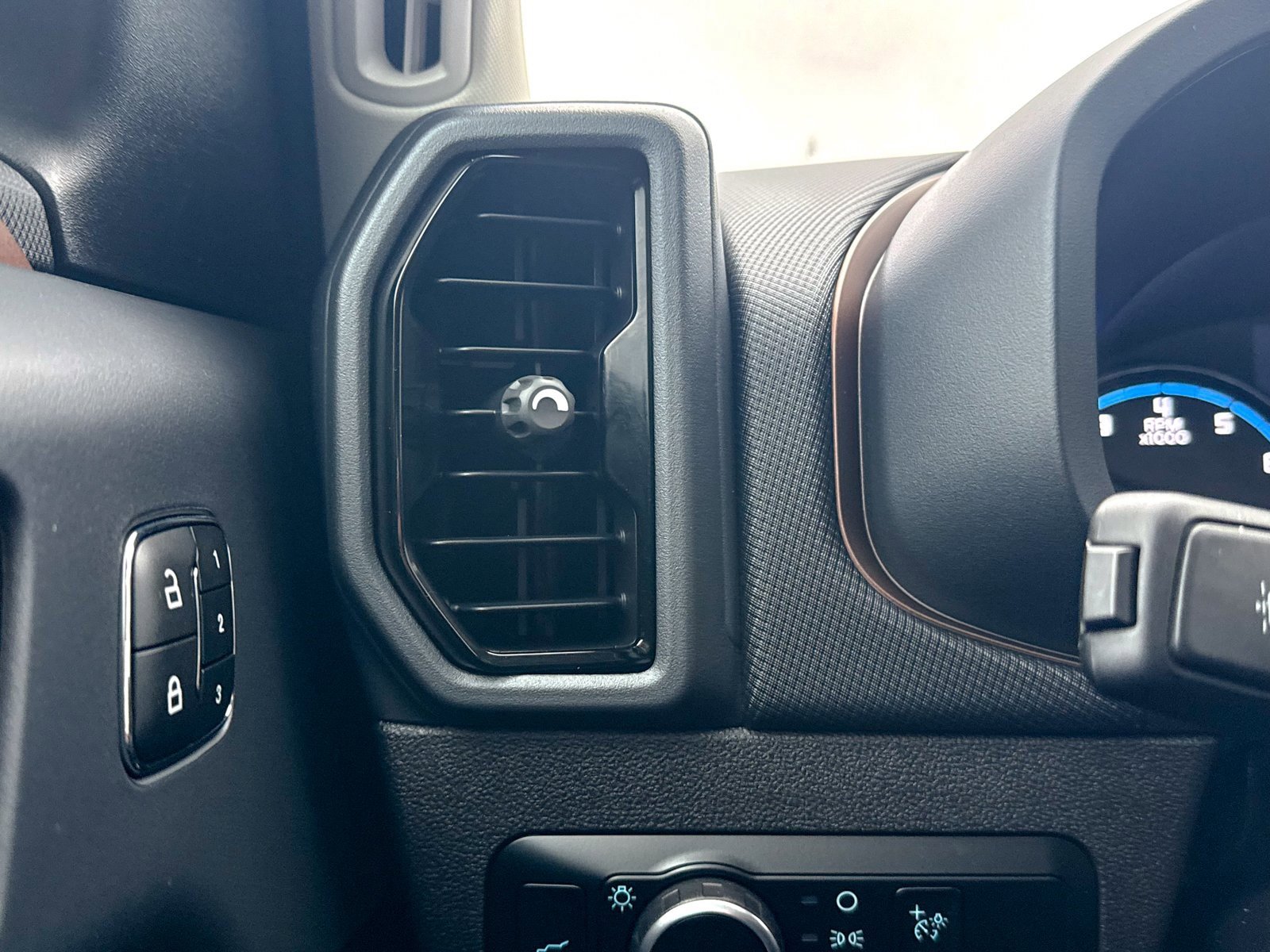 Used 2024 Ford Bronco Sport Outer Banks image 45