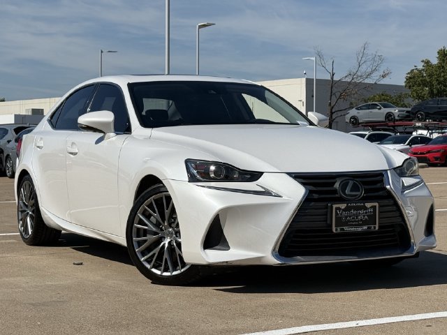 Used 2017 Lexus IS 200t RWD image 2