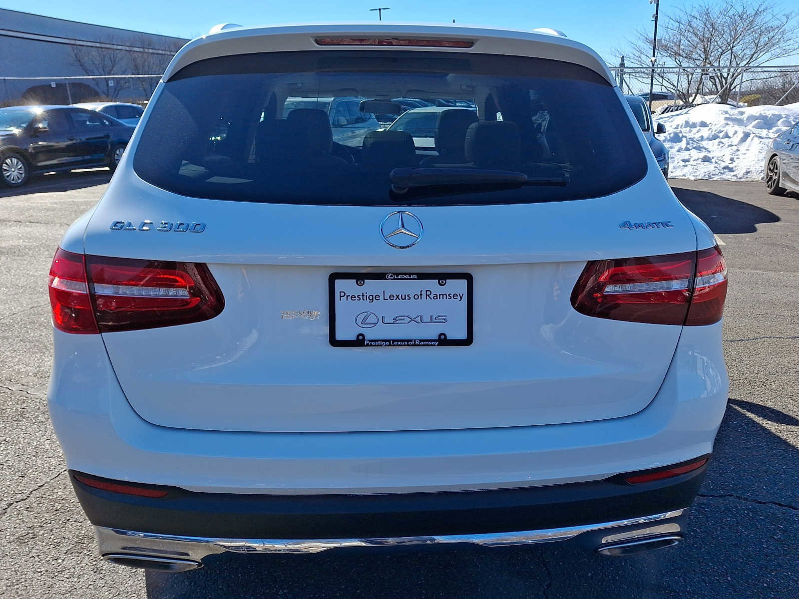 Used 2019 Mercedes-Benz GLC 300 4MATIC image 5