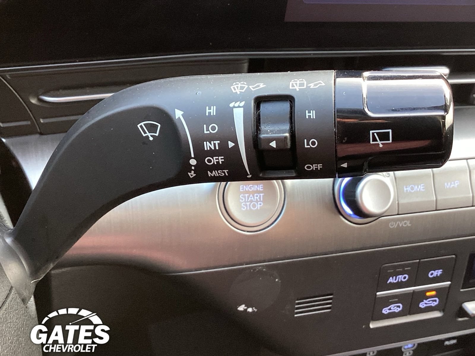 Used 2025 Hyundai Kona SEL FWD image 23