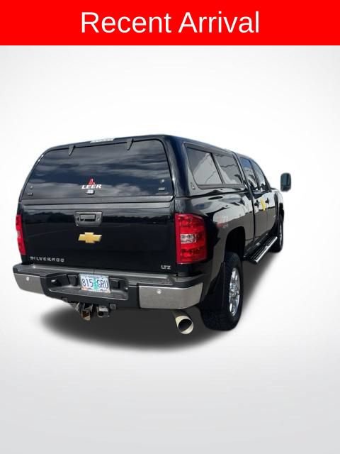 Used 2014 Chevrolet Silverado 3500 LTZ w/ LTZ Plus Package AWD/4WD image 5