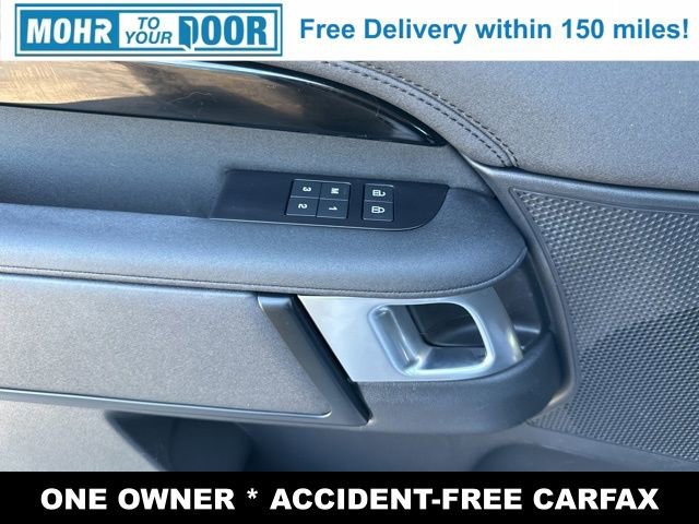 Used 2022 Land Rover Discovery S image 22