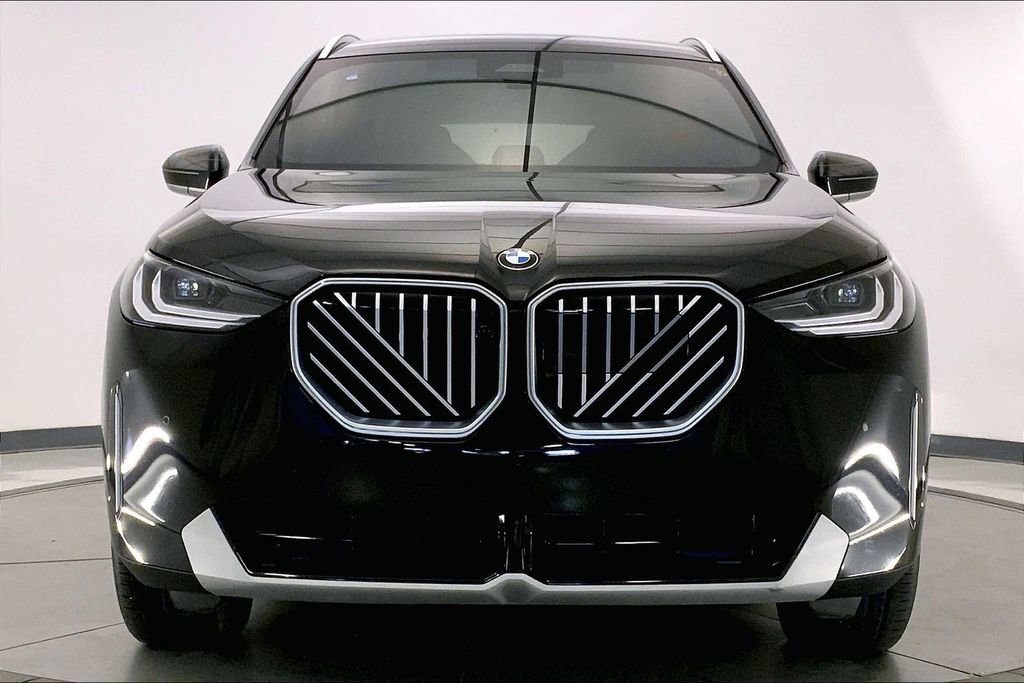 Used 2025 BMW X3 xDrive30i image 2