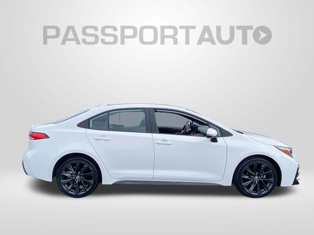 Certified 2025 Toyota Corolla SE FWD image 8