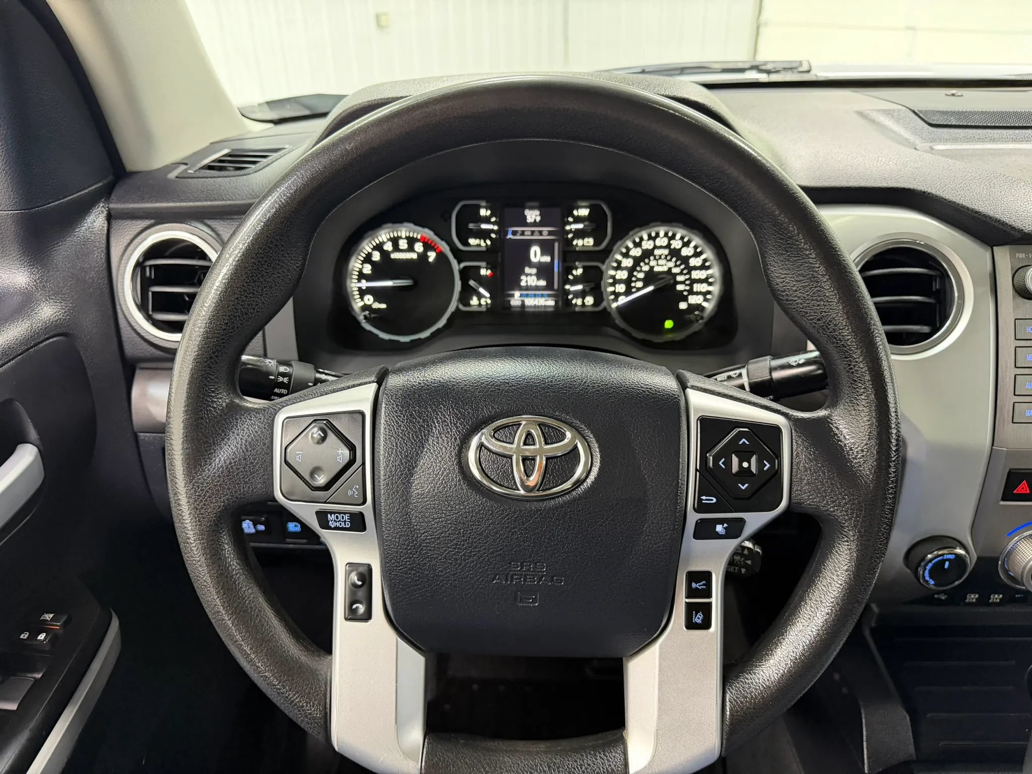 Used 2020 Toyota Tundra SR5 w/ TRD Off-Road Package AWD/4WD image 20