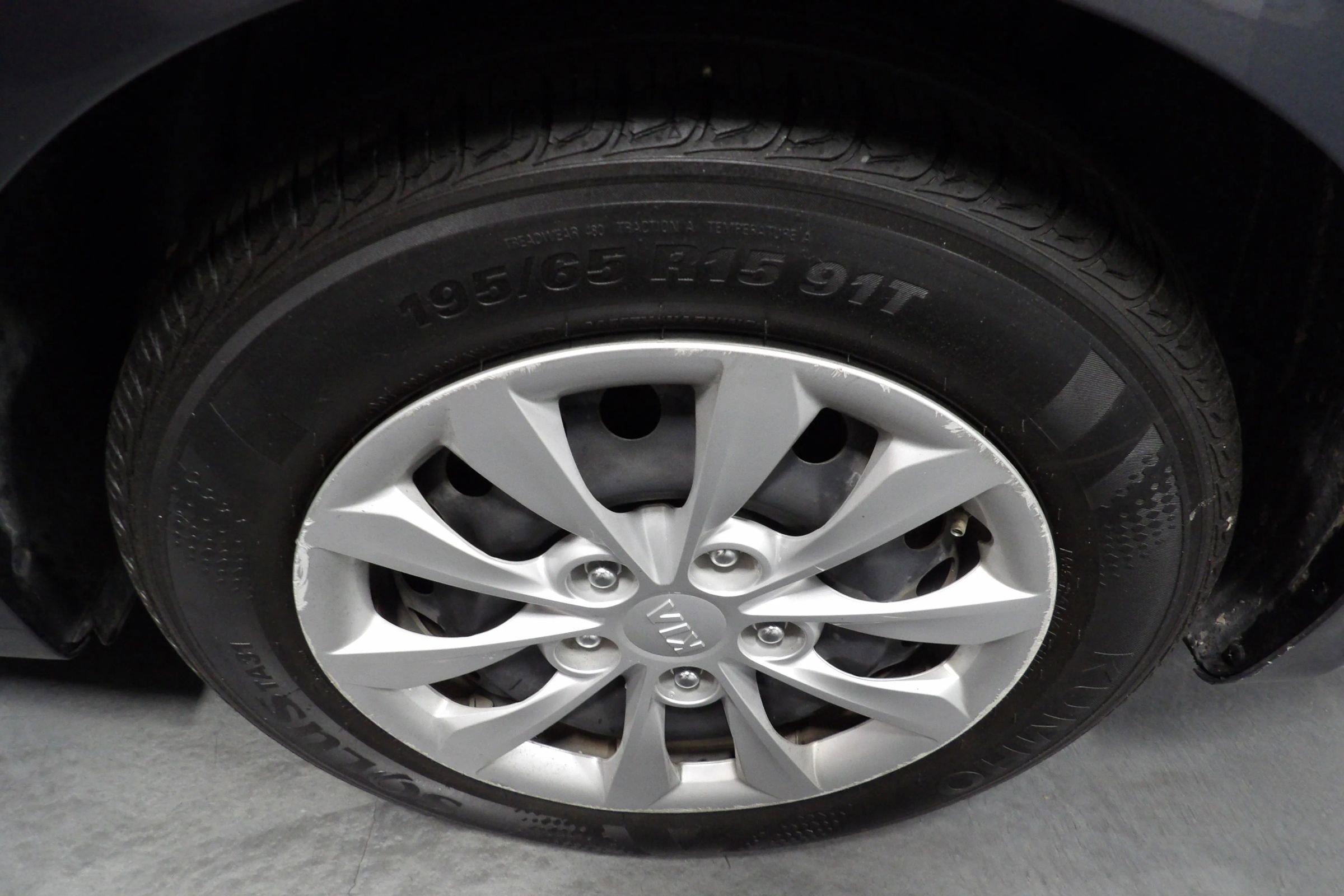 Used 2021 Kia Forte Sedan FWD image 21