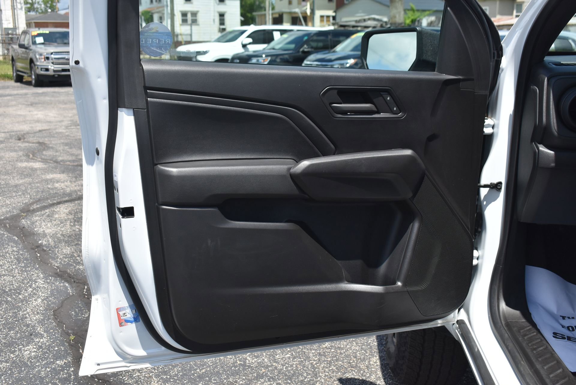 Used 2024 Chevrolet Colorado Trail Boss image 12