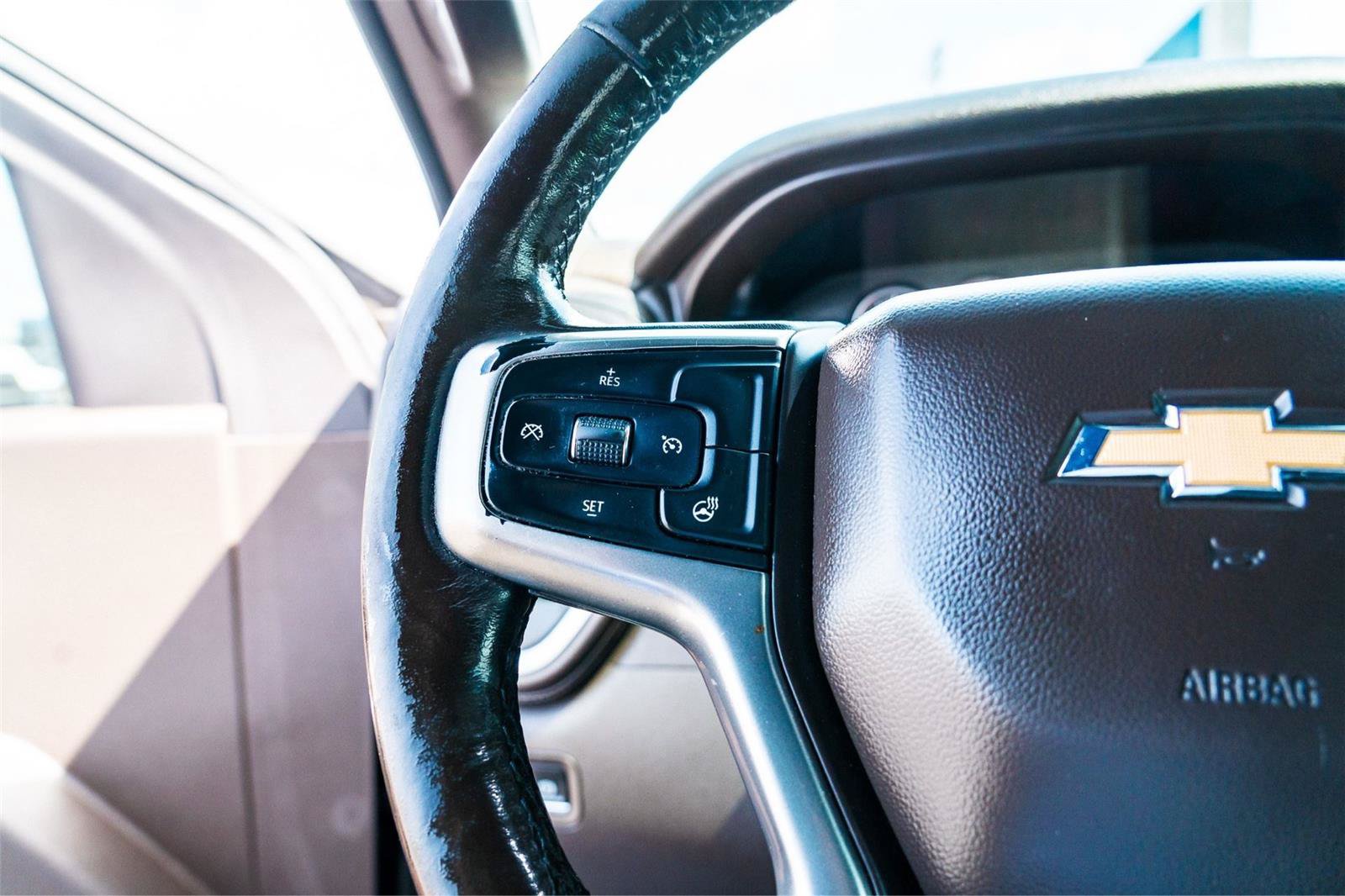 Used 2020 Chevrolet Silverado 1500 LT w/ Texas Edition AWD/4WD image 15
