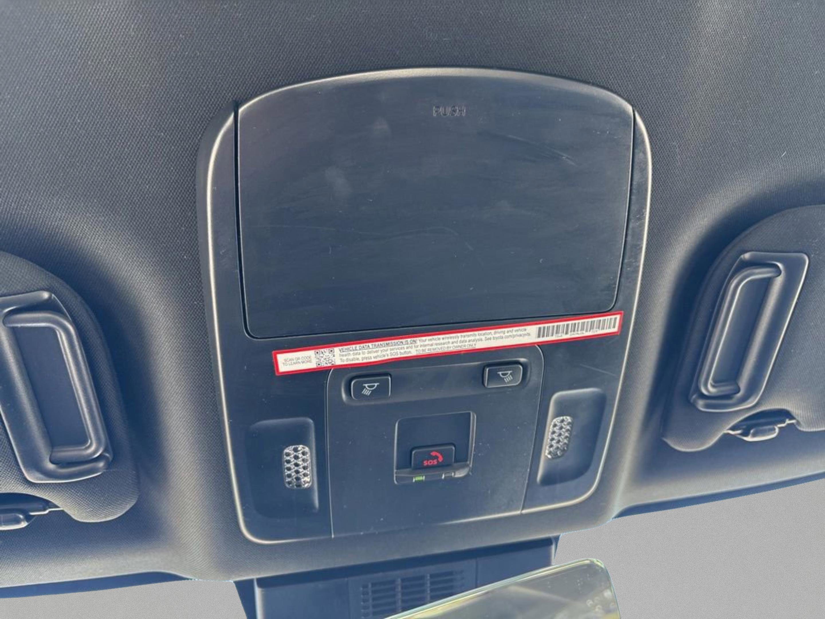 Used 2025 Toyota Camry SE image 27