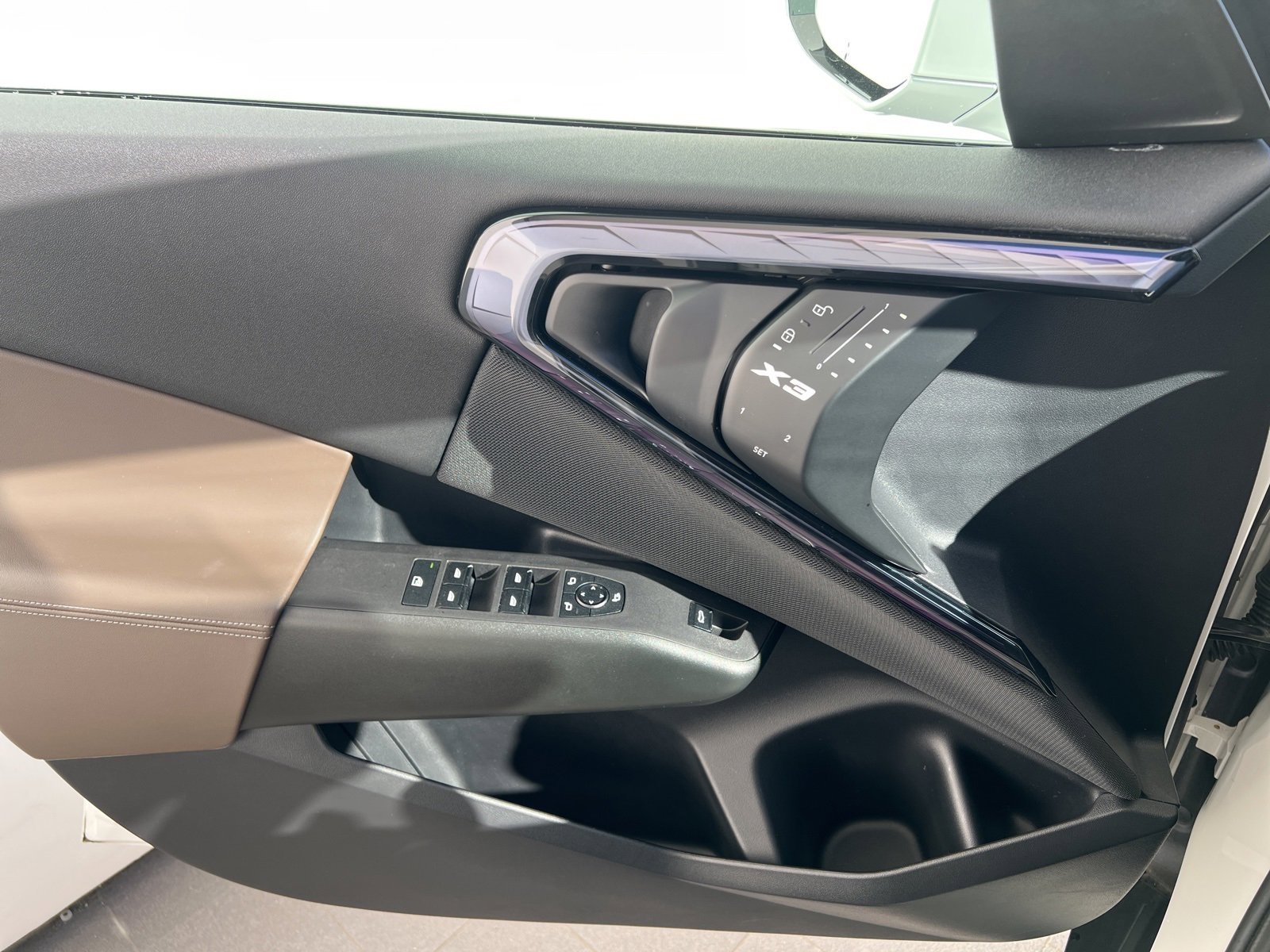 Used 2025 BMW X3 xDrive30i w/ M Sport Package image 9