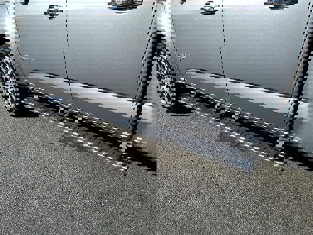 Used 2020 GMC Canyon Denali image 8