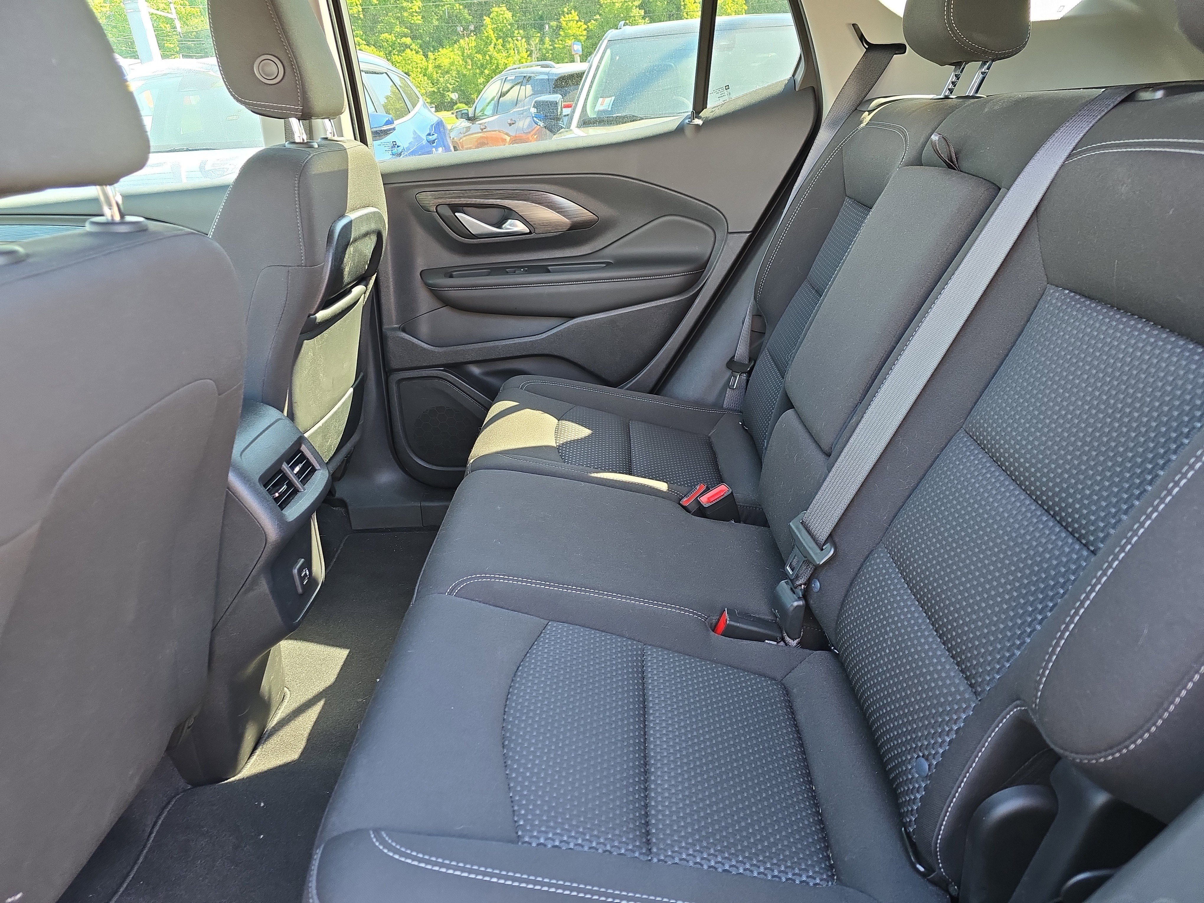 Used 2023 GMC Terrain SLE w/ Driver Convenience Package AWD/4WD image 14