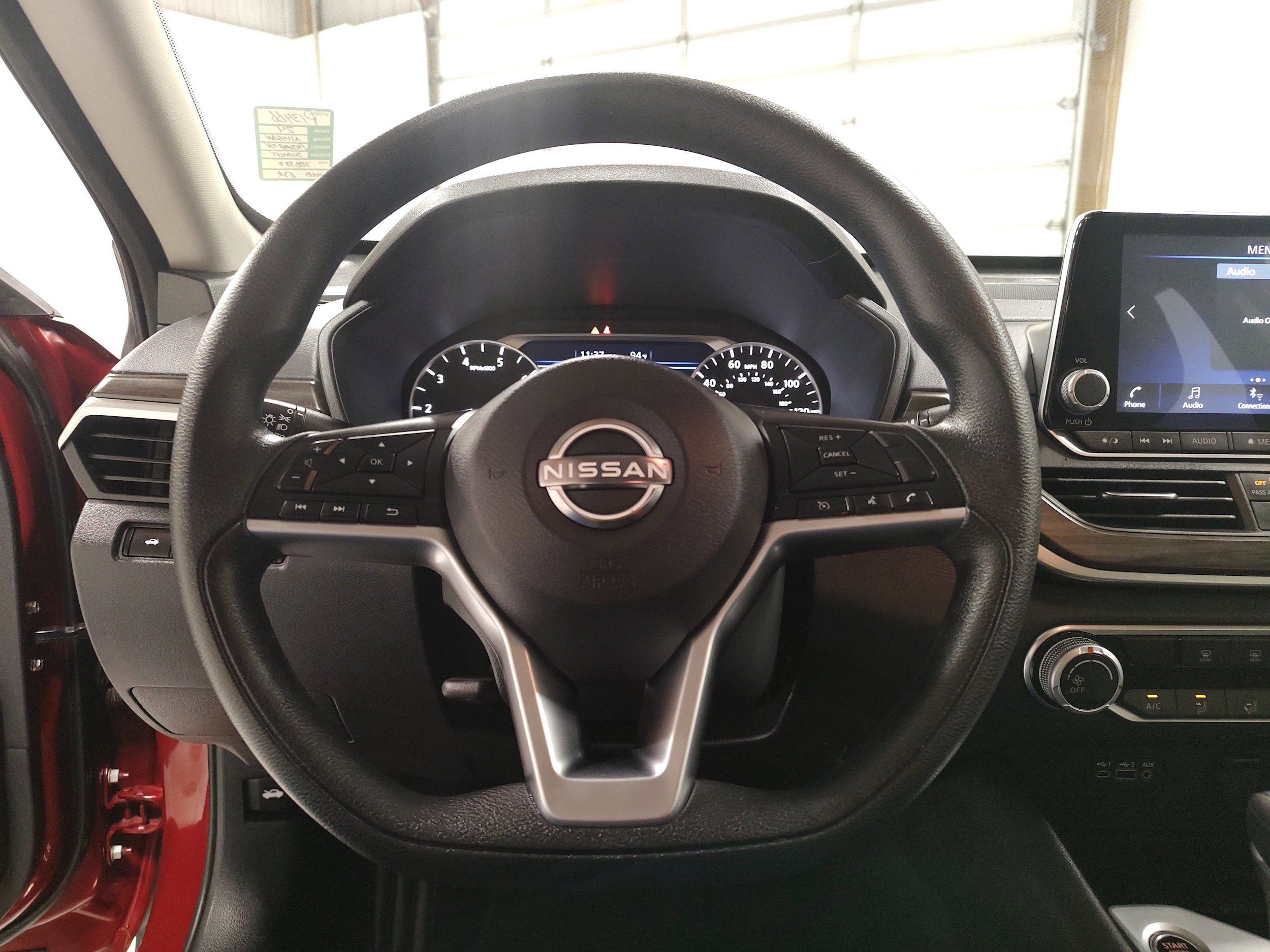 Used 2024 Nissan Altima 2.5 SV FWD image 5