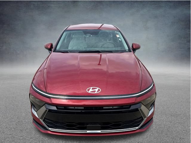 Used 2025 Hyundai Sonata SEL FWD image 2