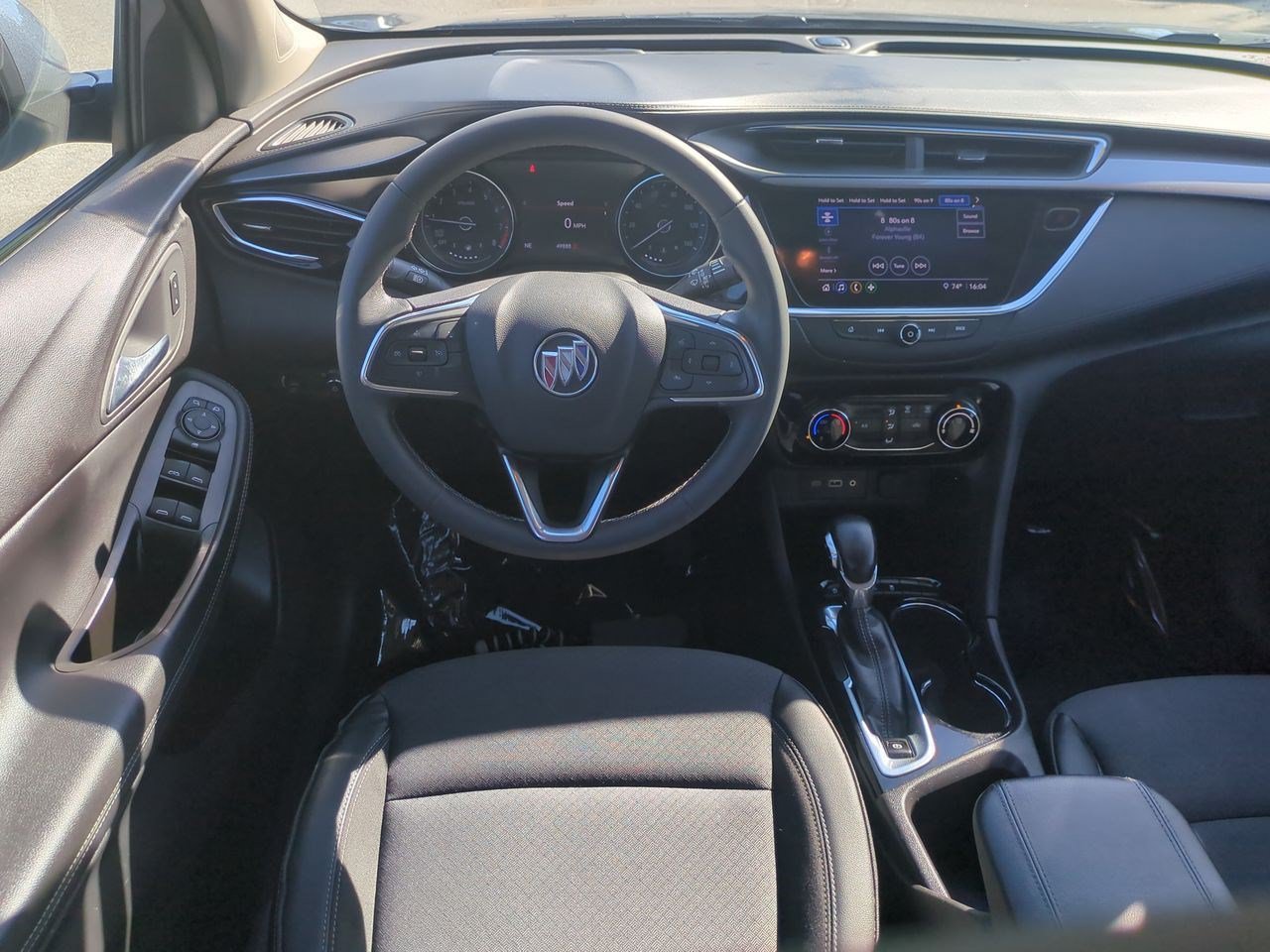 Used 2022 Buick Encore GX Preferred w/ Sport Touring Package FWD image 31