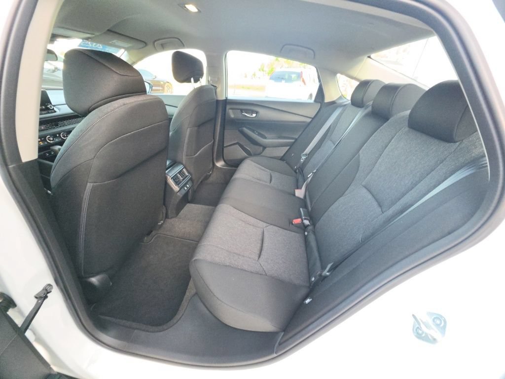 Used 2025 Honda Accord LX image 24