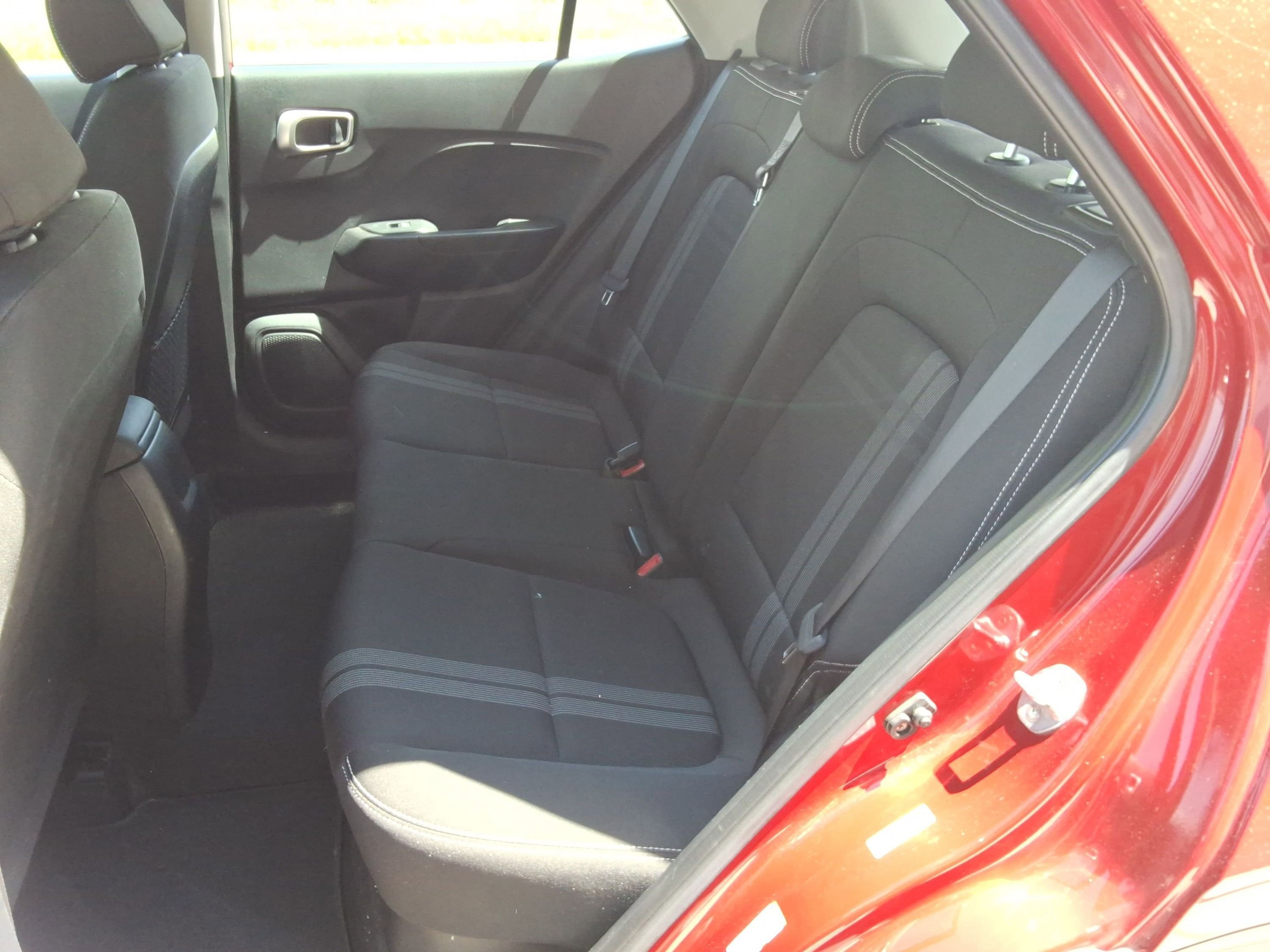 Used 2022 Hyundai Venue SEL FWD image 30
