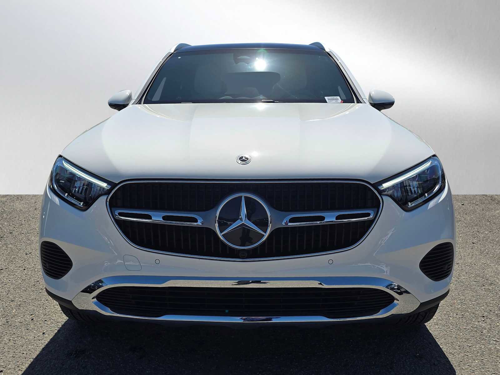 Used 2026 Mercedes-Benz GLC 300 4MATIC image 9