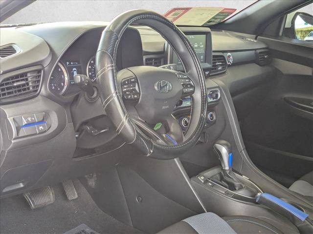Used 2020 Hyundai Veloster 2.0 image 10