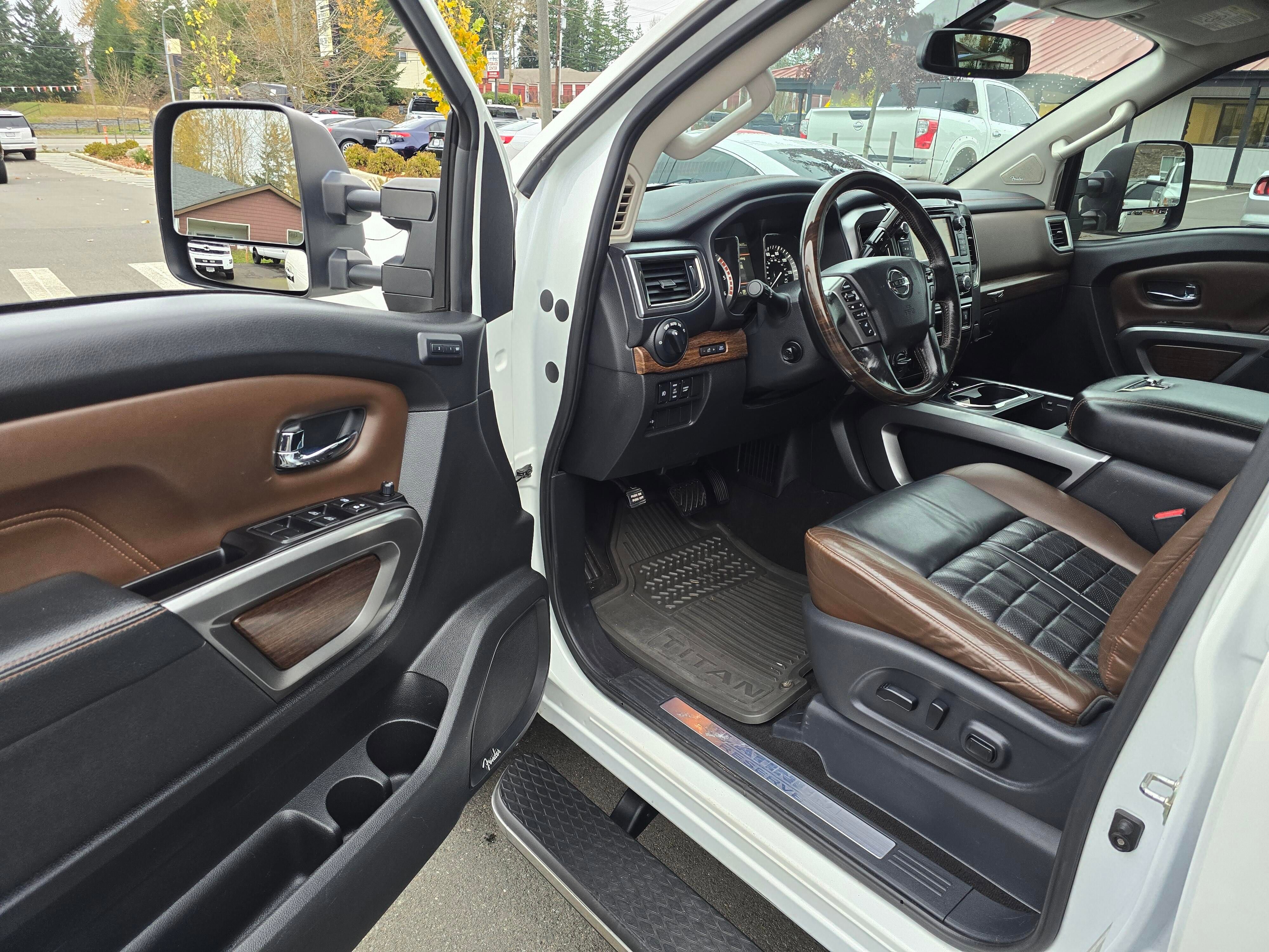 Used 2019 Nissan Titan Platinum Reserve w/ Platinum Utility Package image 26