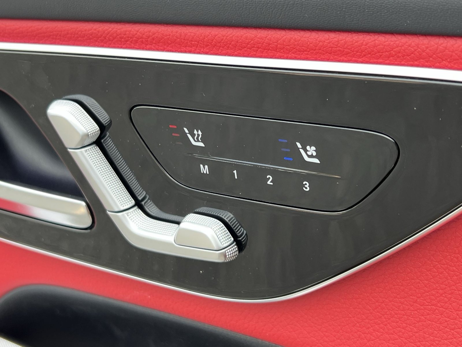 New 2026 Mercedes-Benz GLC 300 4MATIC image 40