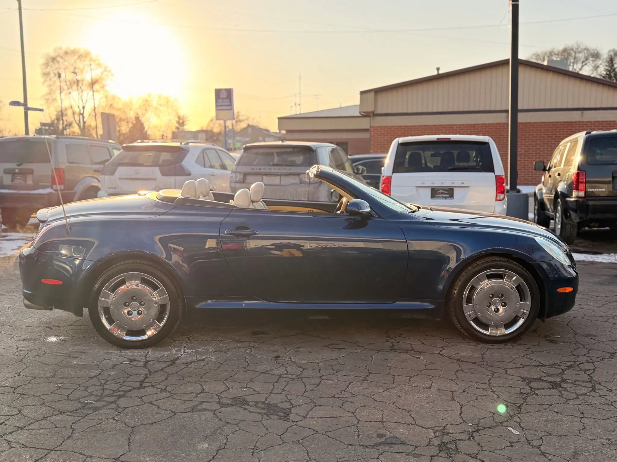 Used 2003 Lexus SC 430 Convertible RWD image 9