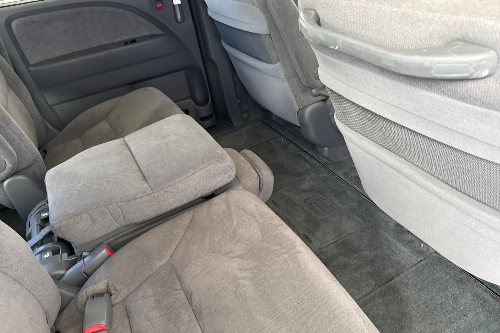 Used 2005 Honda Odyssey EX image 27