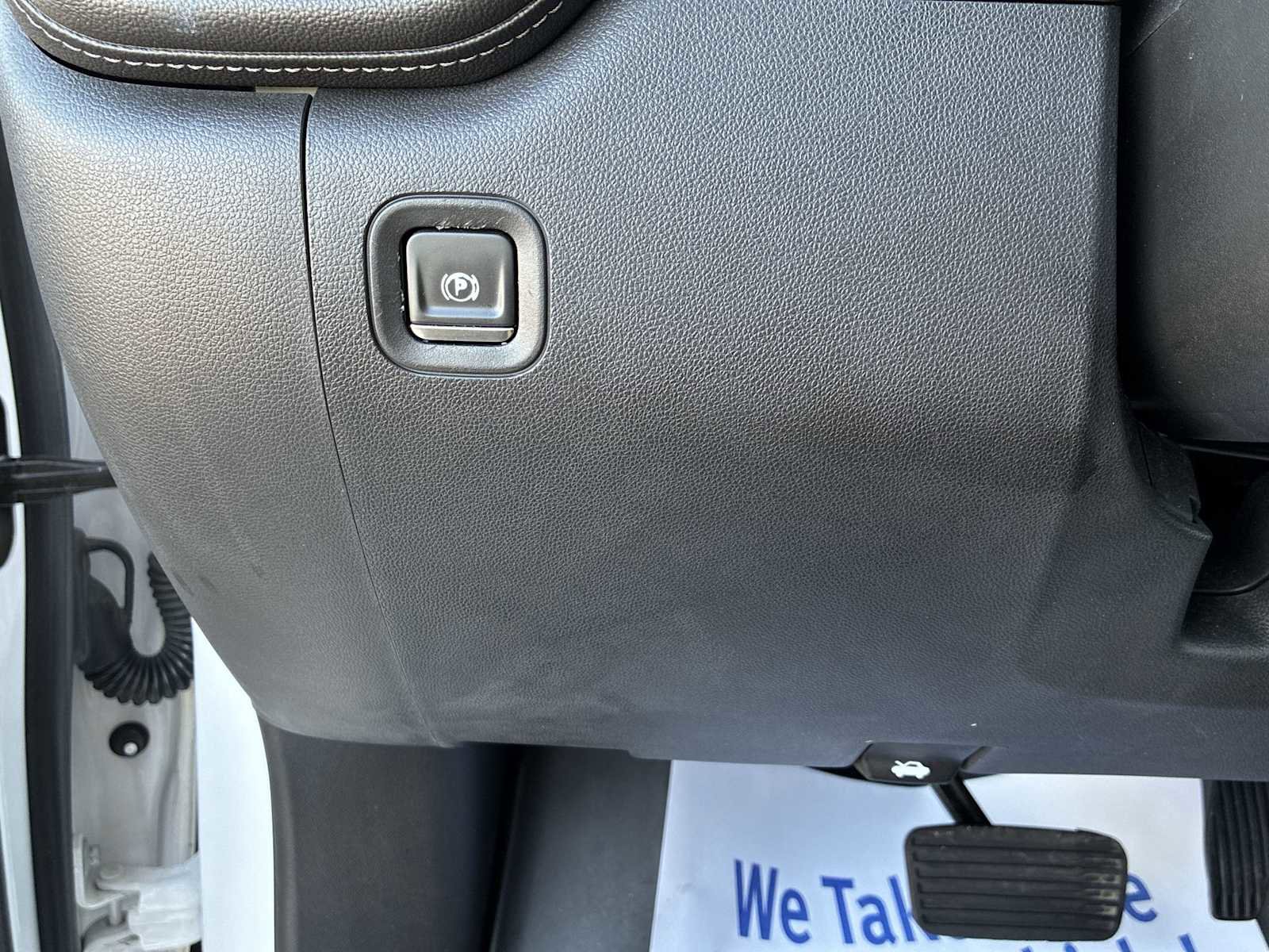 Certified 2020 Chevrolet Silverado 1500 LTZ w/ LTZ Premium Package image 18