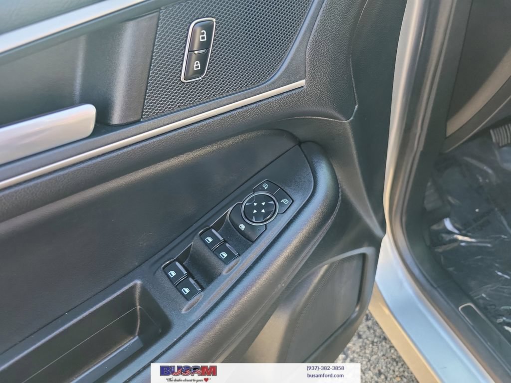 Used 2023 Ford Edge SEL AWD/4WD image 18