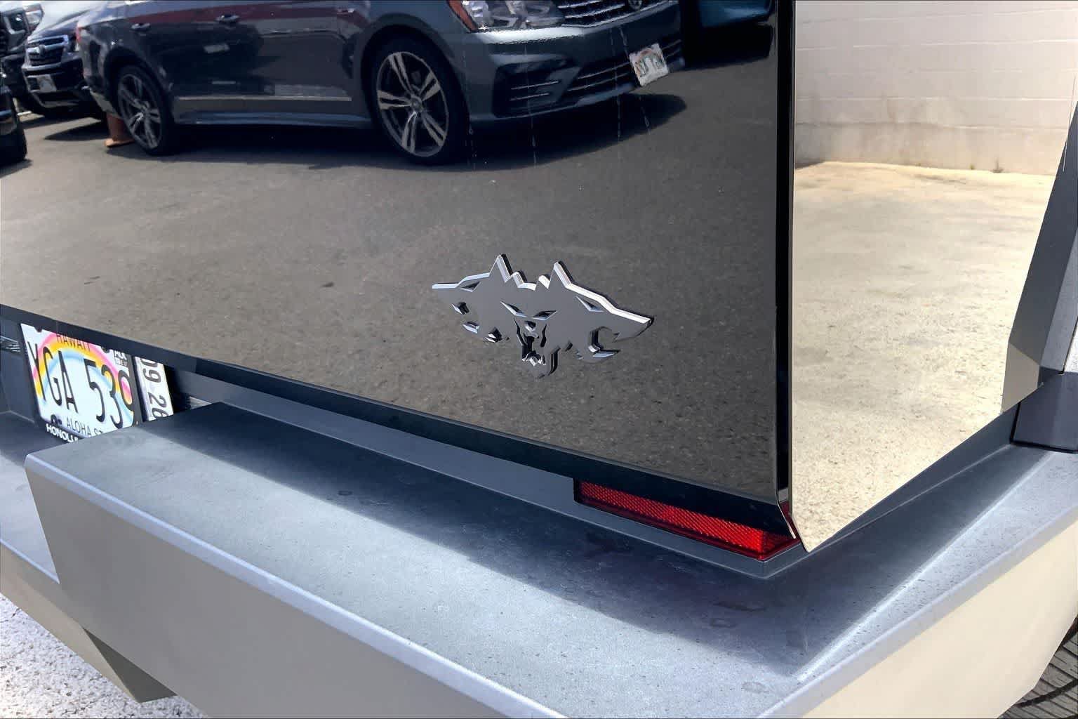 Used 2024 Tesla Cybertruck Cyberbeast AWD/4WD image 7