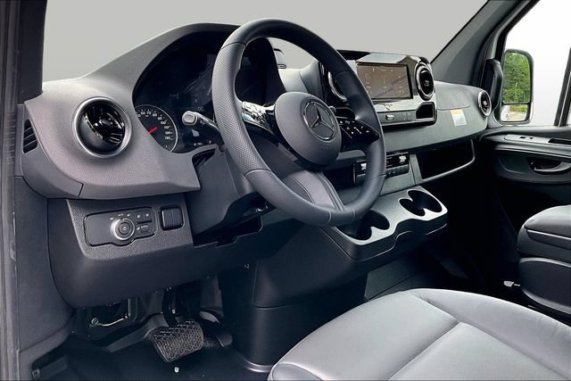 New 2026 Mercedes-Benz Sprinter 2500 image 8